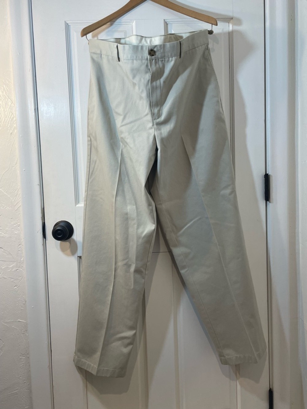 LL Bean Men's Classic Beige Chino Pants 36 x 32